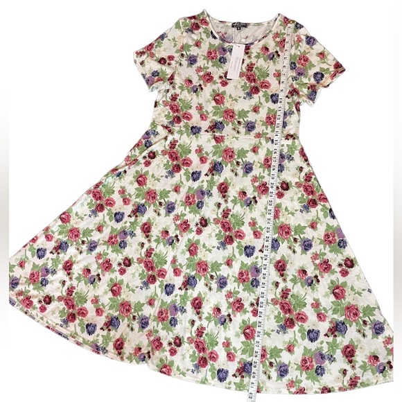 Urban Coco White and Floral Dress Size XL NWT - Picture 6 of 6